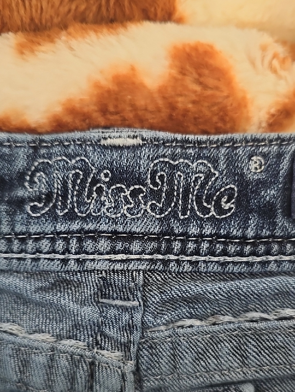 Miss Me Women’s Blue Washed Denim Jeans Size 27 - Picture 2 of 10